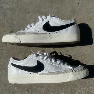 Nike Blazers Low - White